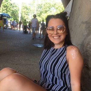 Meet your Posher, Taylor